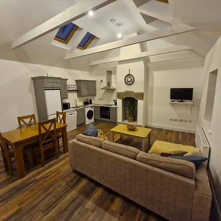 Holiday home Hollywood House No4 *